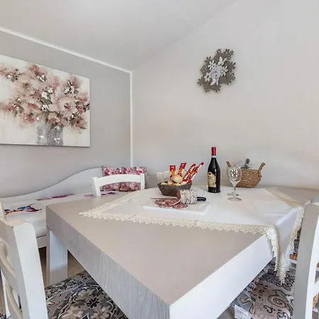 Apartament Tatiana Dependance Tremosine